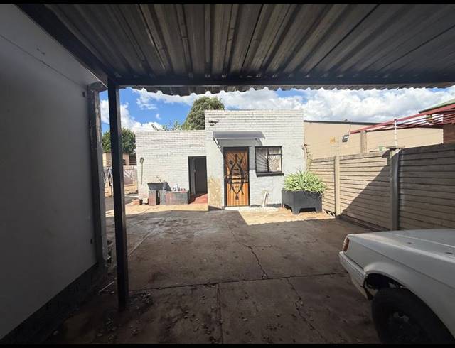 7 BEDROOM HOUSE FOR SALE IN VANDERBIJLPARK CW 2